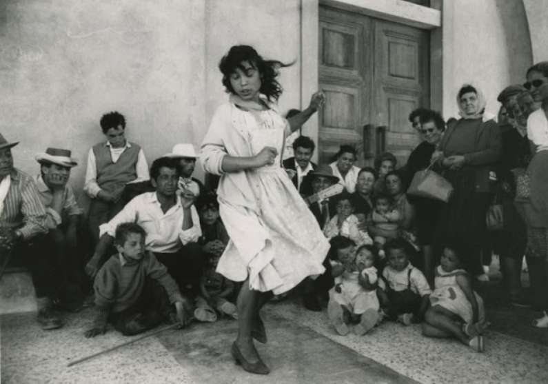 Photographie humaniste : les superbes clichés de Sabine Weiss immortalisant la vie quotidienne des années 1940 aux années 1960.sn