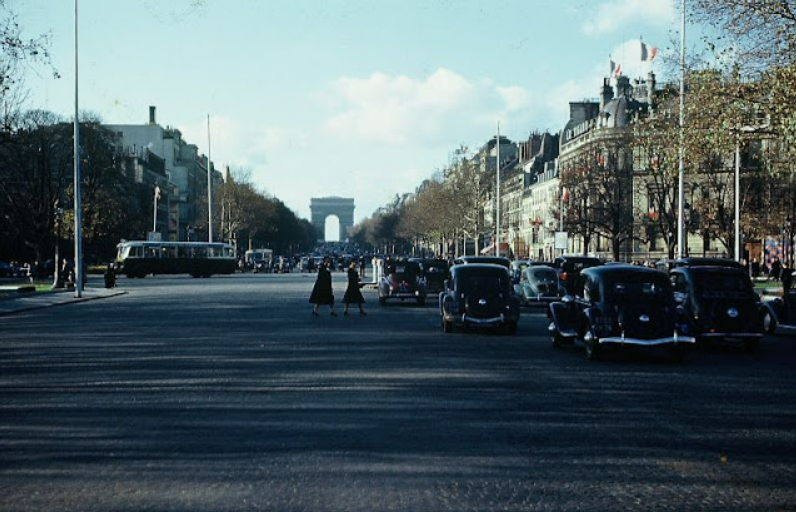 Londres, Paris et Rome dans les années 1950 à travers de splendides photographies en couleur.sn