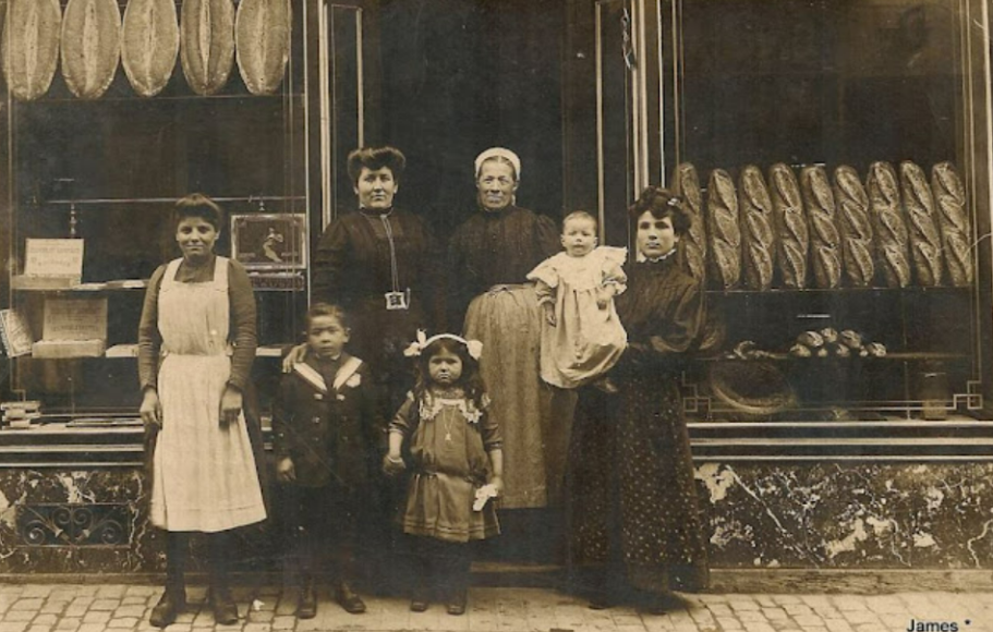 27 photos fascinantes de Français posant devant leurs boulangeries de la fin du 19e et du début du 20e siècle.sn