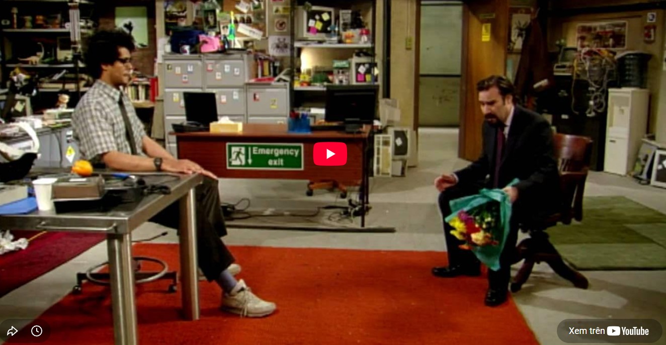 Roy Delivers the Most Brutal Phone Call in IT History and Freezes — And The Ending Nobody Saw Coming.nam