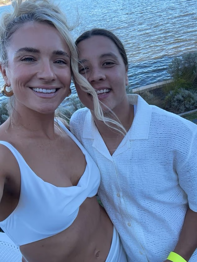 ❤️ Sam Kerr & Kristie Mewis After Marriage: A New Chapter Built Around Family, Football and a Life Together.nam